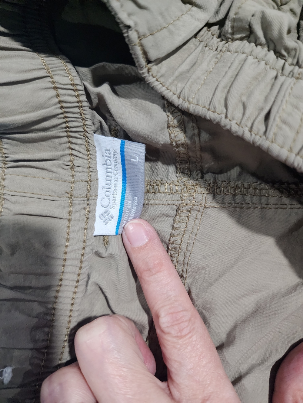 Columbia Khaki Lightweight Outdoor Shorts